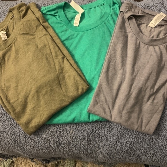 Super Soft Ringspun Cotton Tee Different Colors - Picture 2 of 3